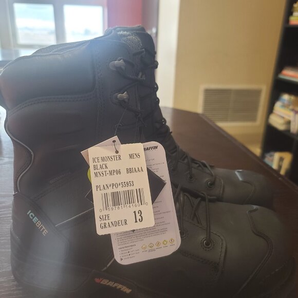 Work boots - Picture 3 of 4